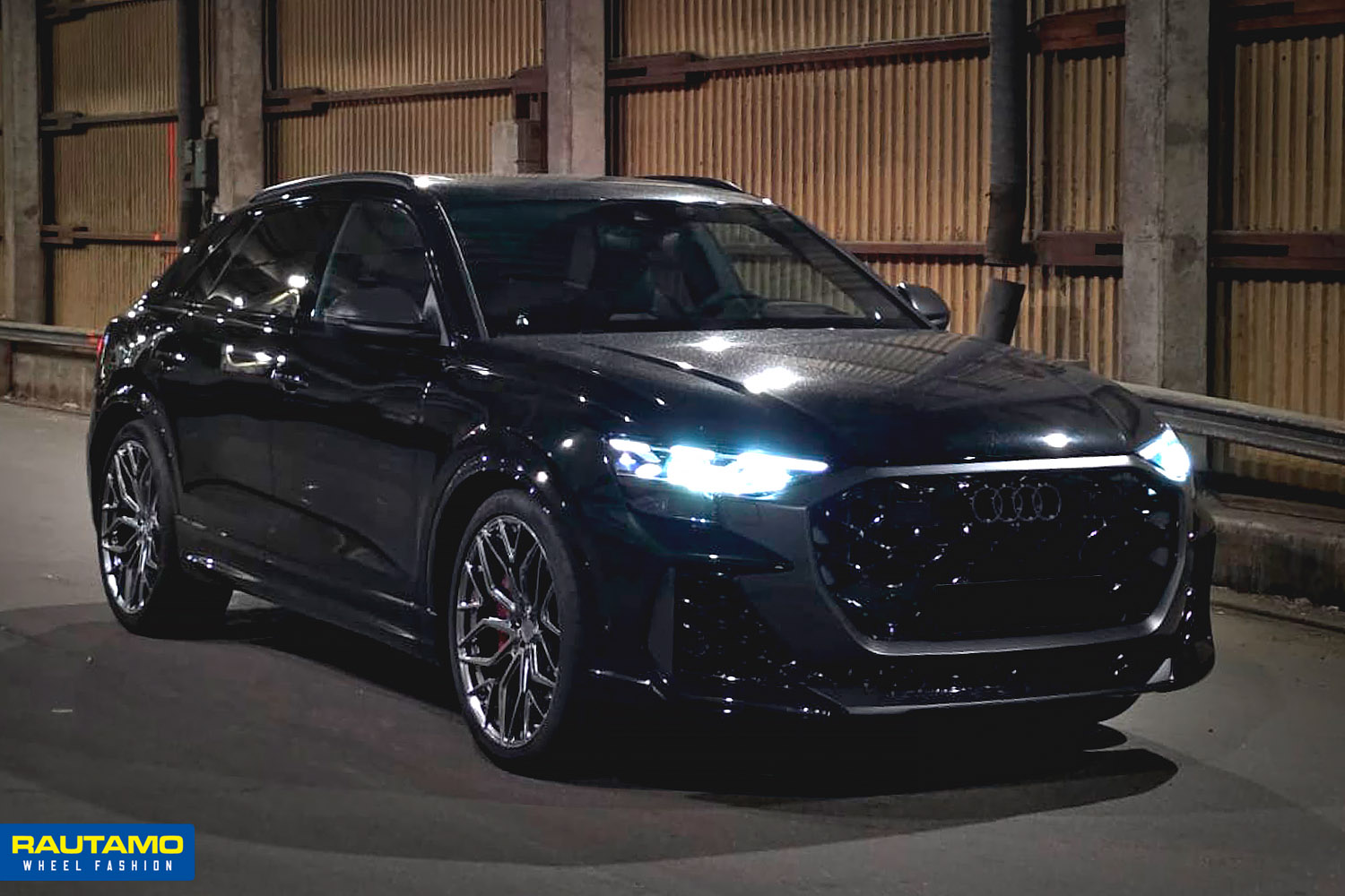 Audi R-Series R17 Hyper Black erikoisvanteet fälgar