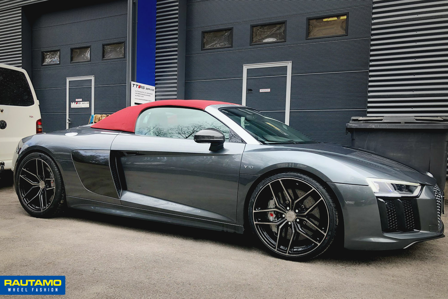 R-Series R8 Gloss Black Tinted Face erikoisvanteet autoon fälgar