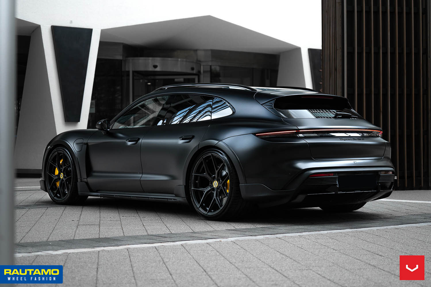 Vossen HF5 Gloss Black vanteet autoon bil fälgar Porsche