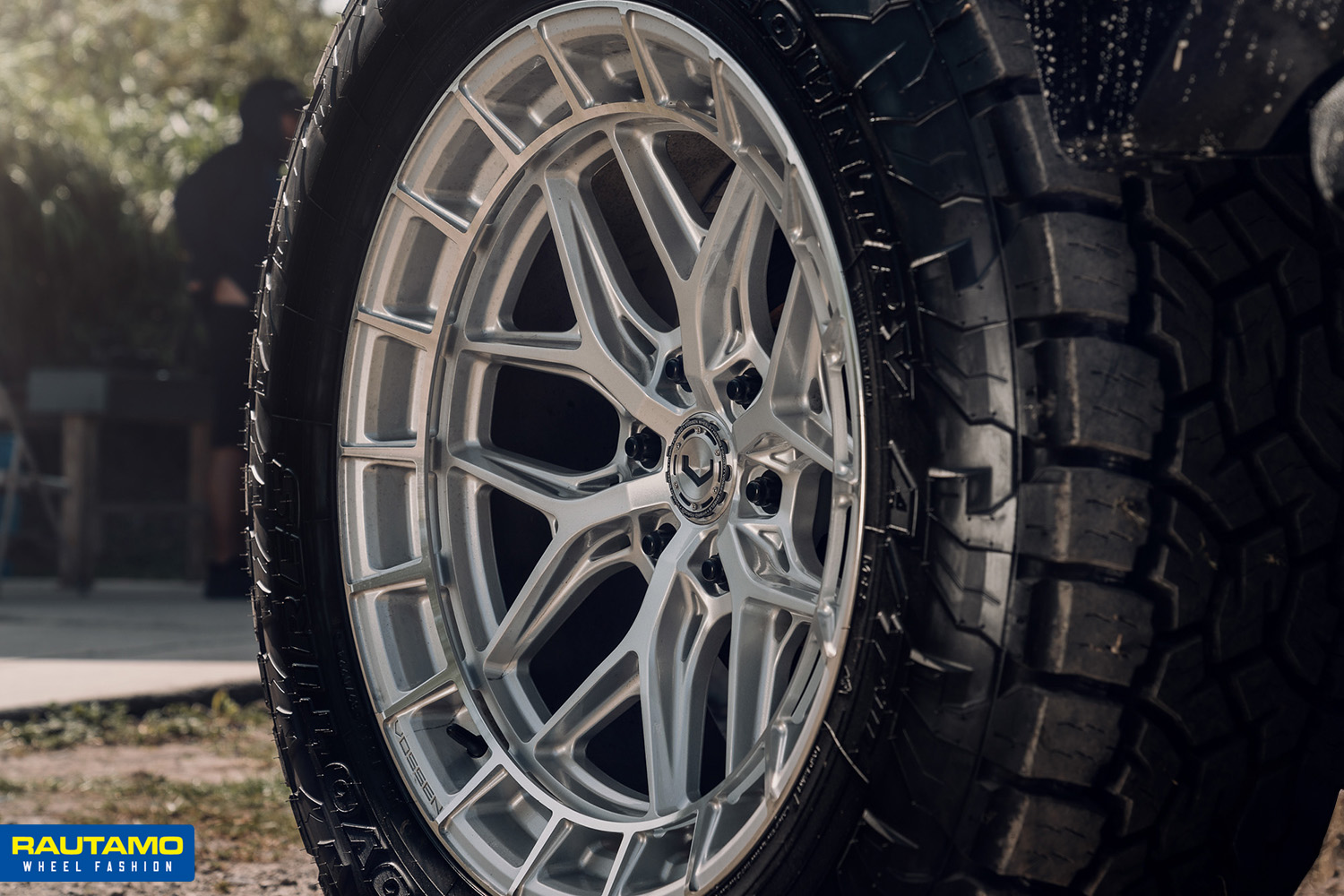 Vossen HFX-1 off road vanteet autoon bil fälgar Ford Raptor