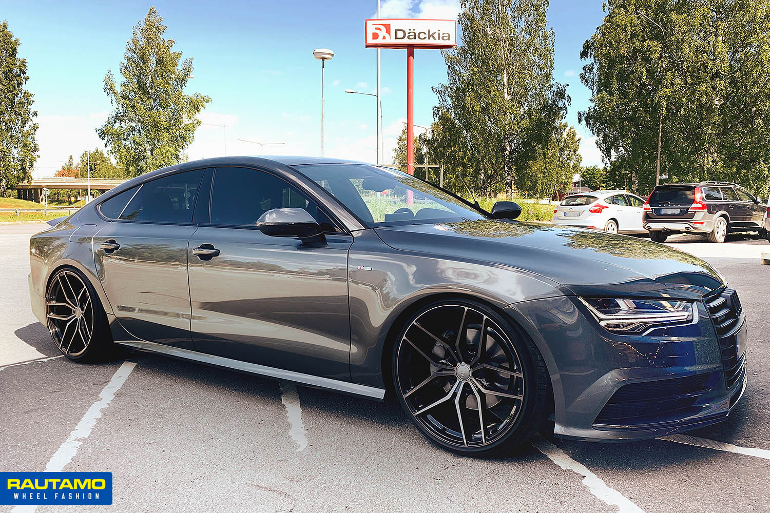 R-Series R8 Gloss Black Tinted Face erikoisvanteet autoon fälgar