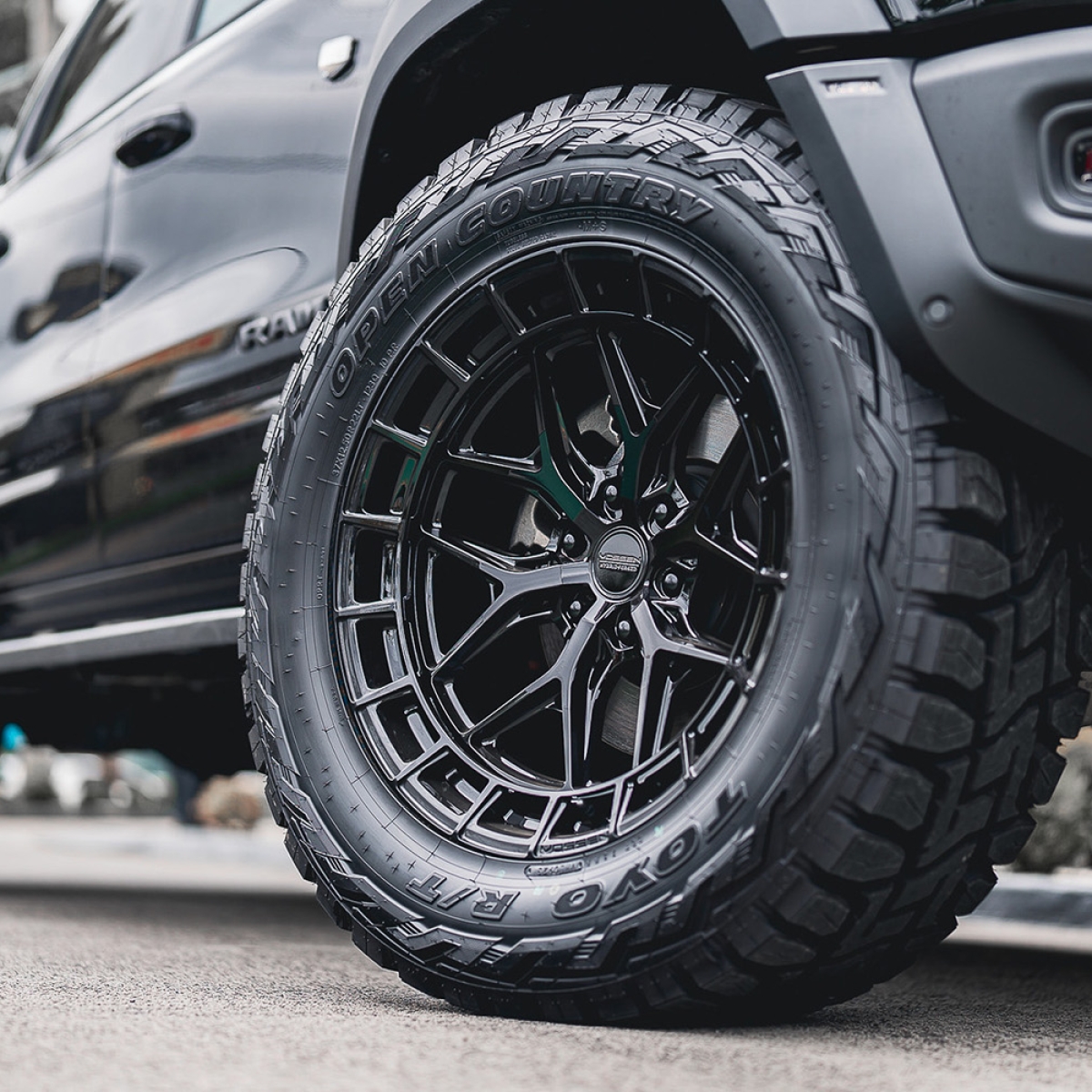 Ford Ranger Raptor Vossen HFX-1 Gloss Black