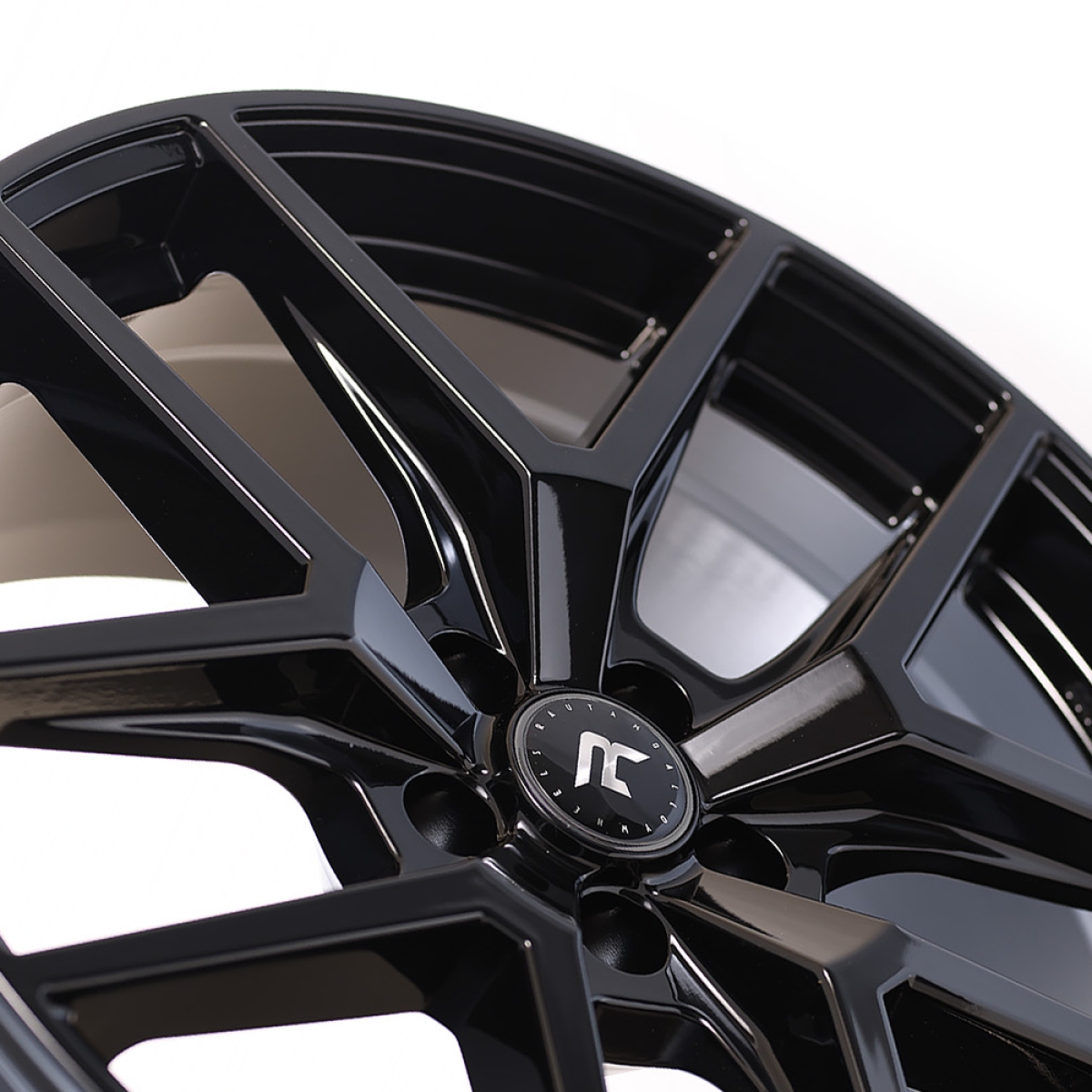 R-Series R19 Black Polish